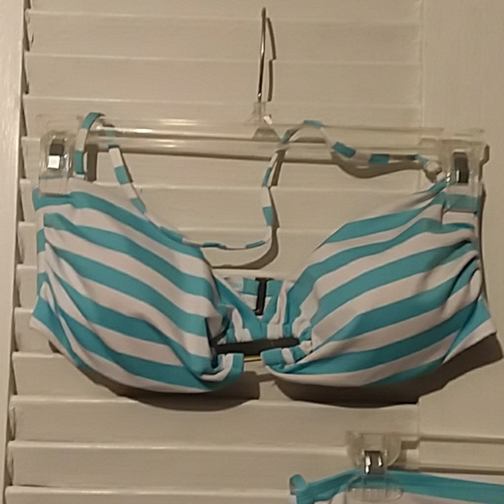 Mossimo Bikini - Picture 2 of 8